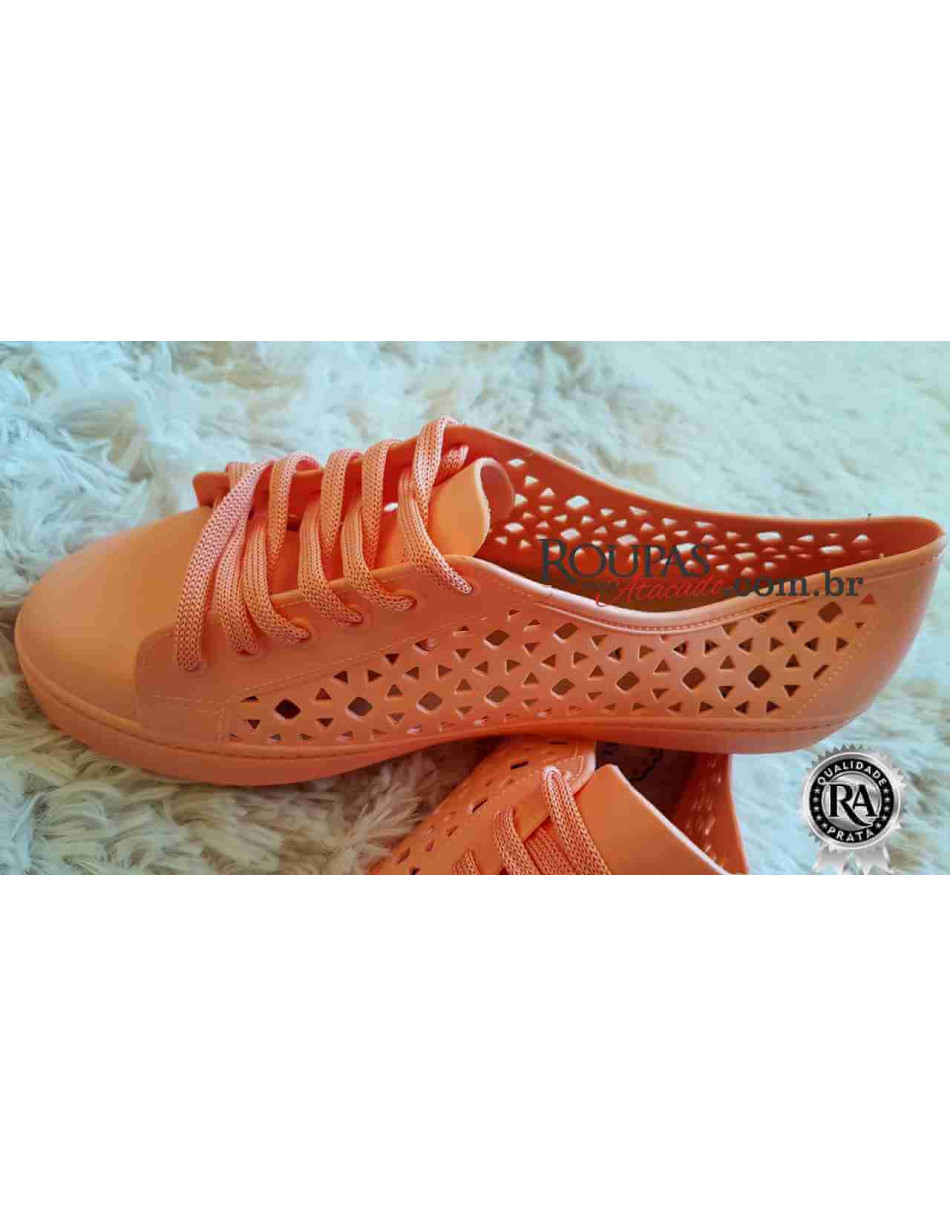 Sapato Feminino Adulto em Borracha