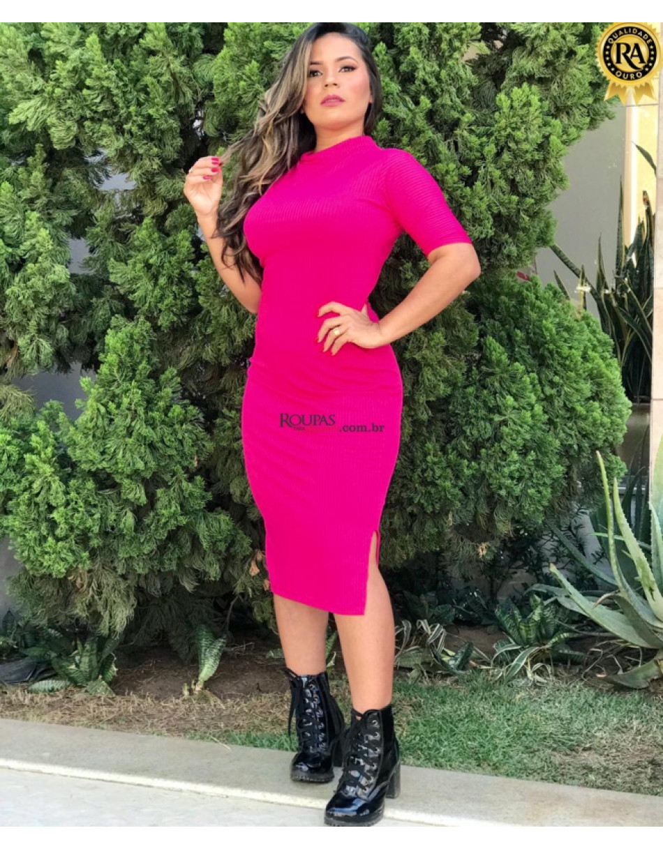 Vestido Midi Canelado Gola Alta Manga Curta 