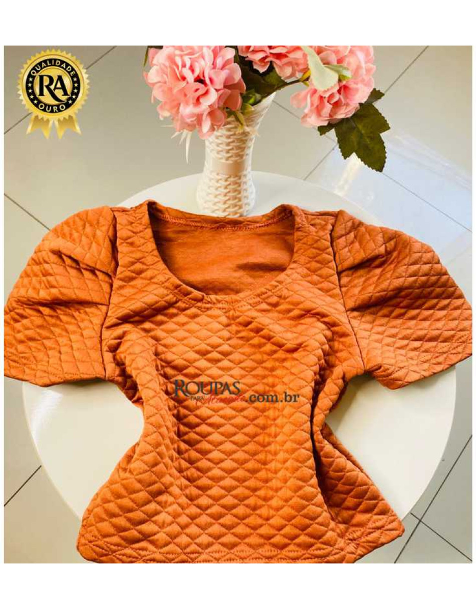  Blusa Cropped Feminina Em Matelassê